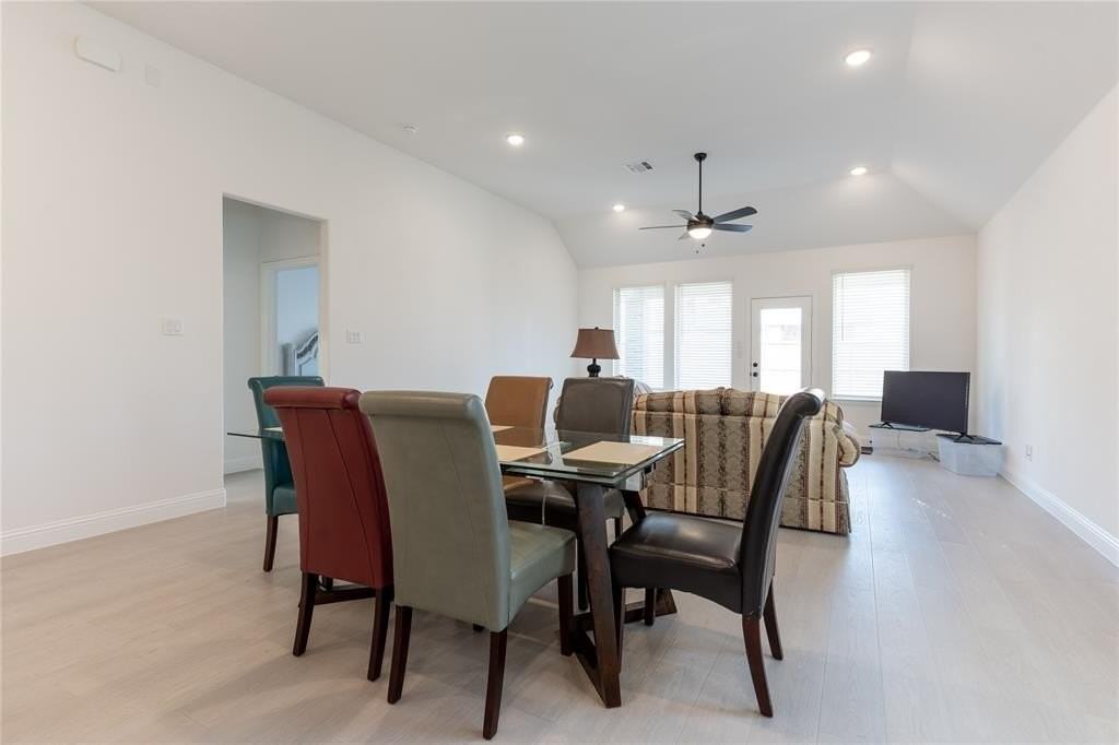 5200 Woodway Dr - Photo 7 of 23