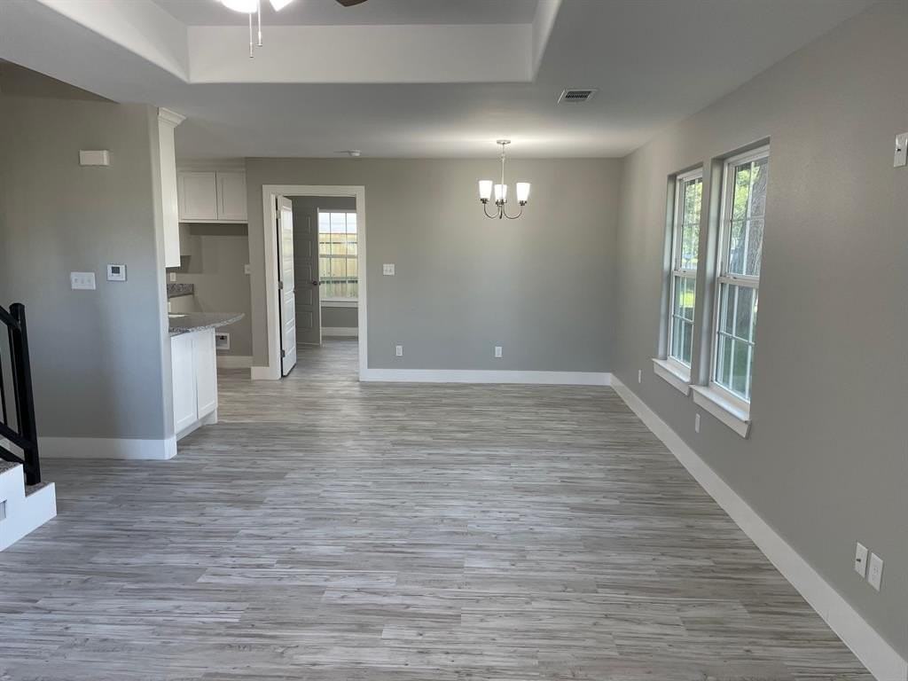 500 W Owing St - Photo 5 of 28