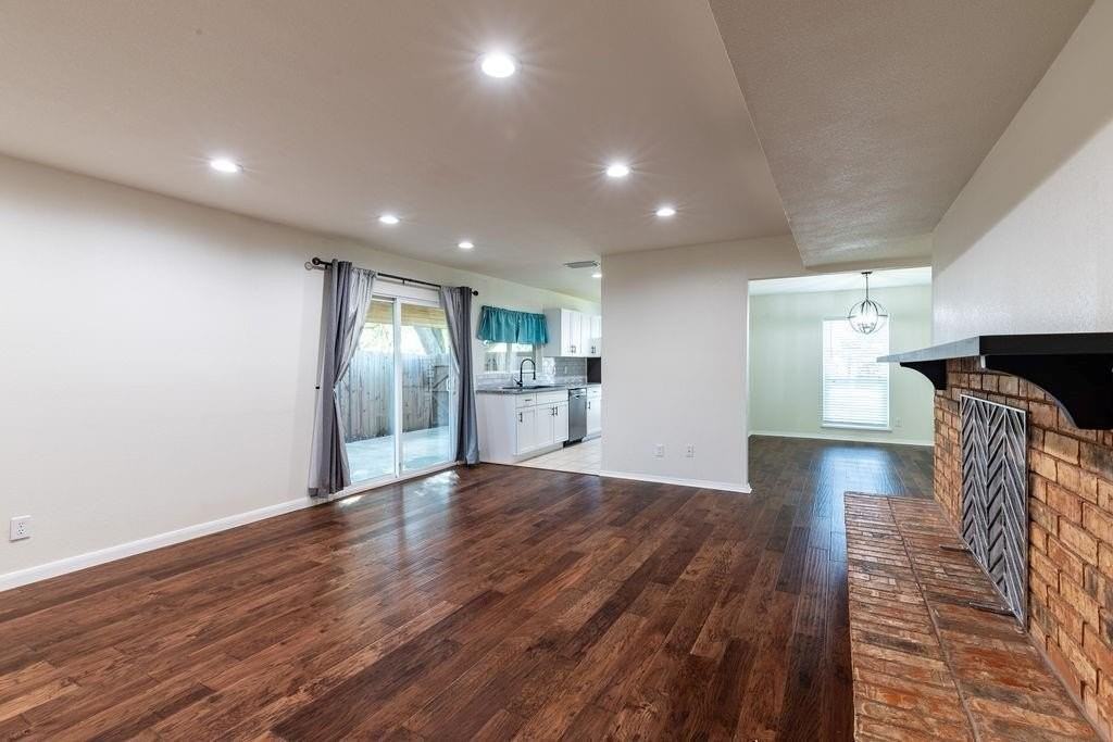 6222 Mccartney Ln - Photo 6 of 31