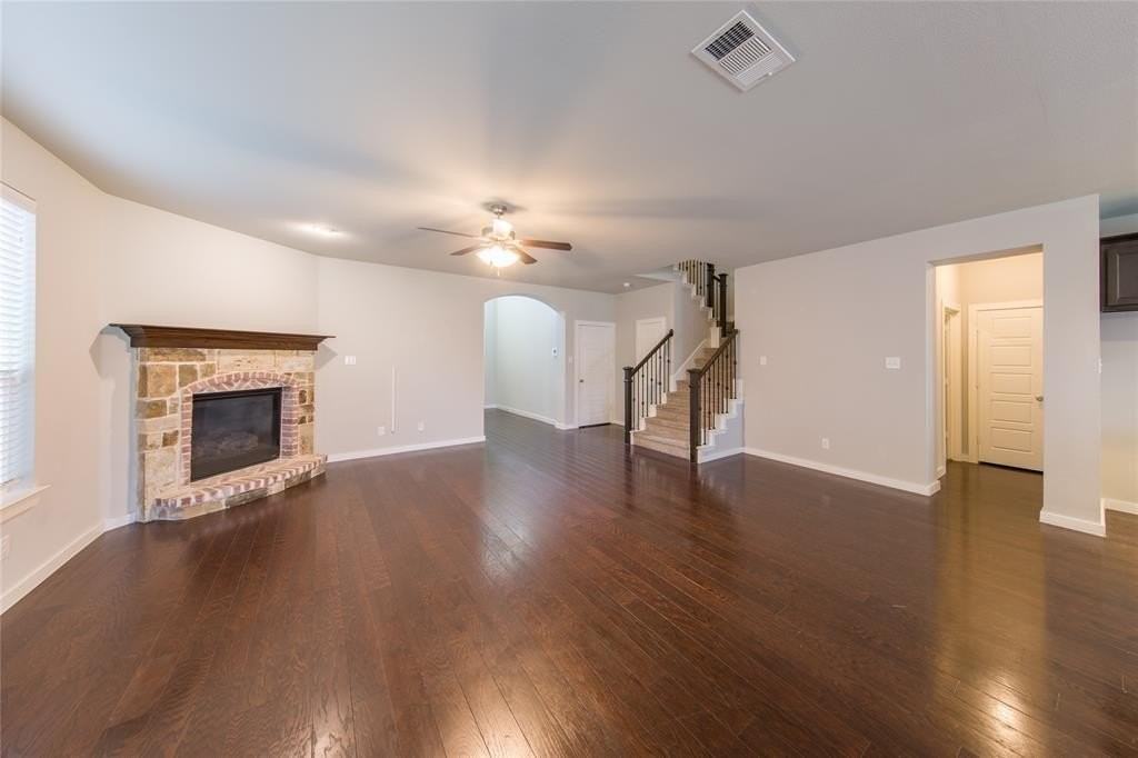 1200 Pigeon Hawk Dr - Photo 6 of 32