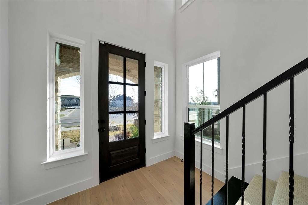 3117 Sir Judge Dr - Photo 3 of 35