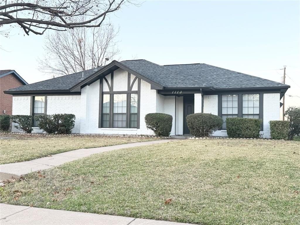 1113 Sheppard Ln - Photo 2 of 24