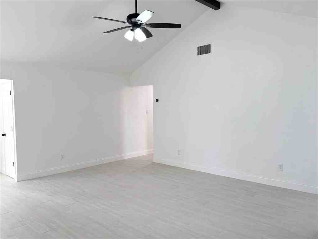 1113 Sheppard Ln - Photo 5 of 24