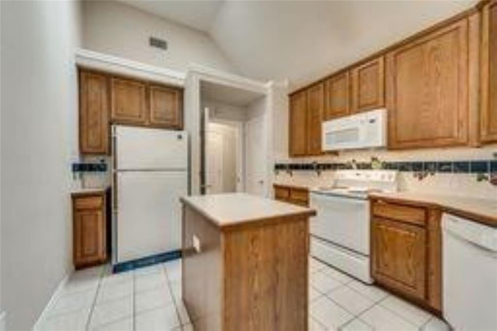 8417 Catskill Ct - Photo 7 of 17