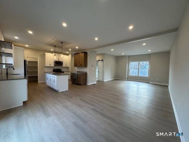 62 Soundview Ave - Photo 3 of 20