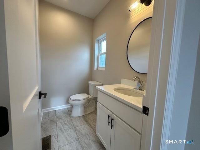 62 Soundview Ave - Photo 6 of 20