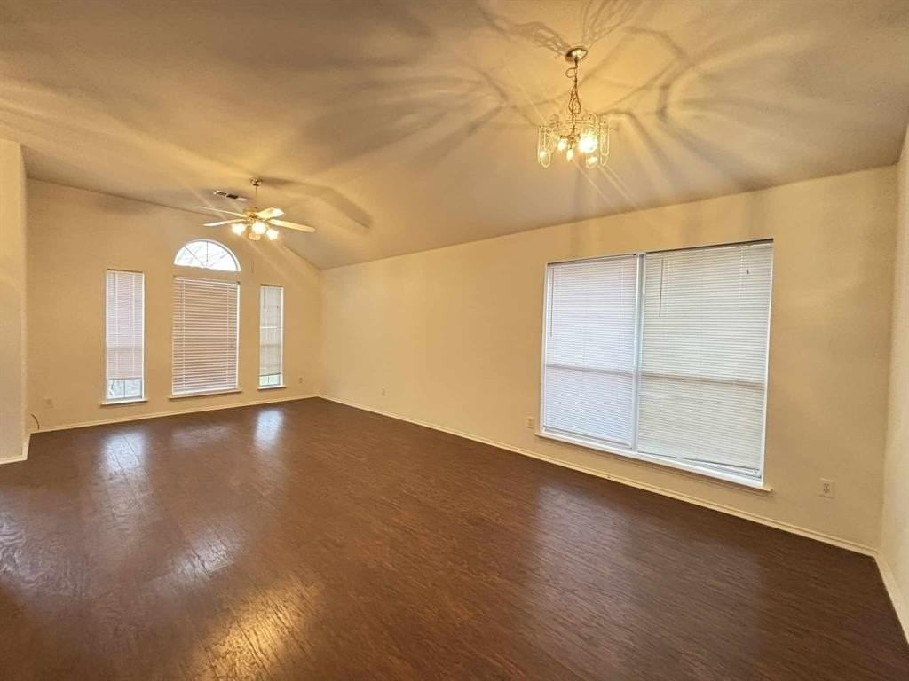 830 W Colony Dr - Photo 2 of 14