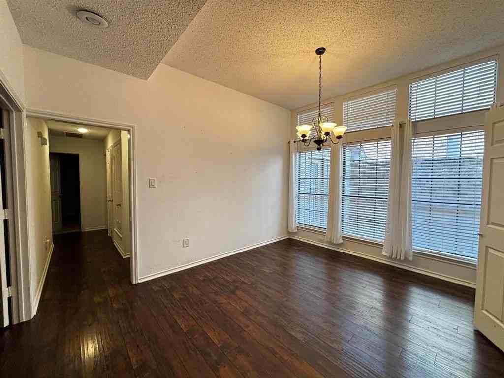 1205 Olde Towne Dr - Photo 3 of 20