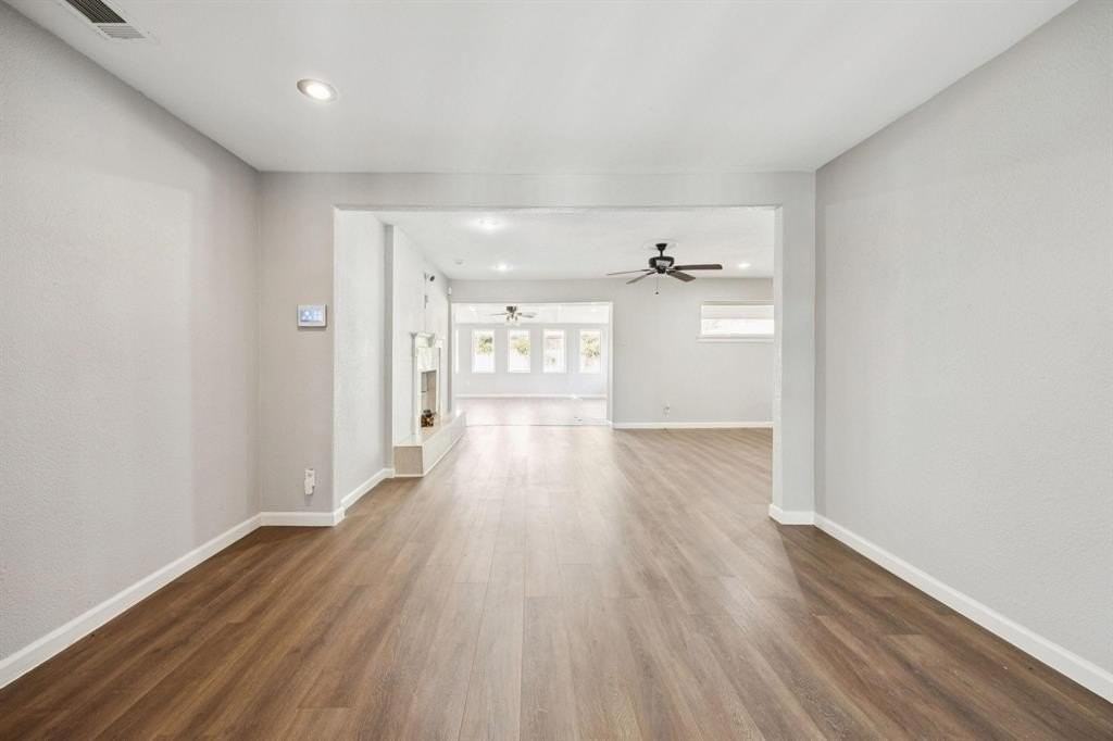 2801 Clearbrook Dr - Photo 6 of 25