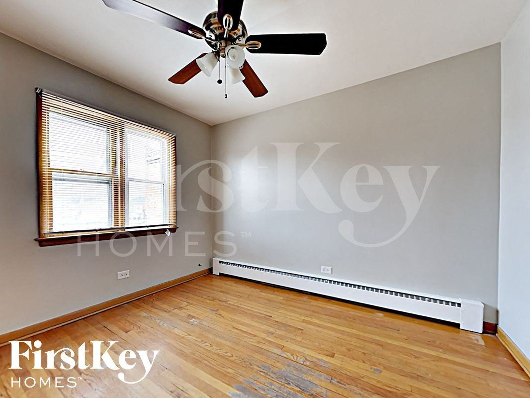 6204 S Kildare Ave - Photo 2 of 16