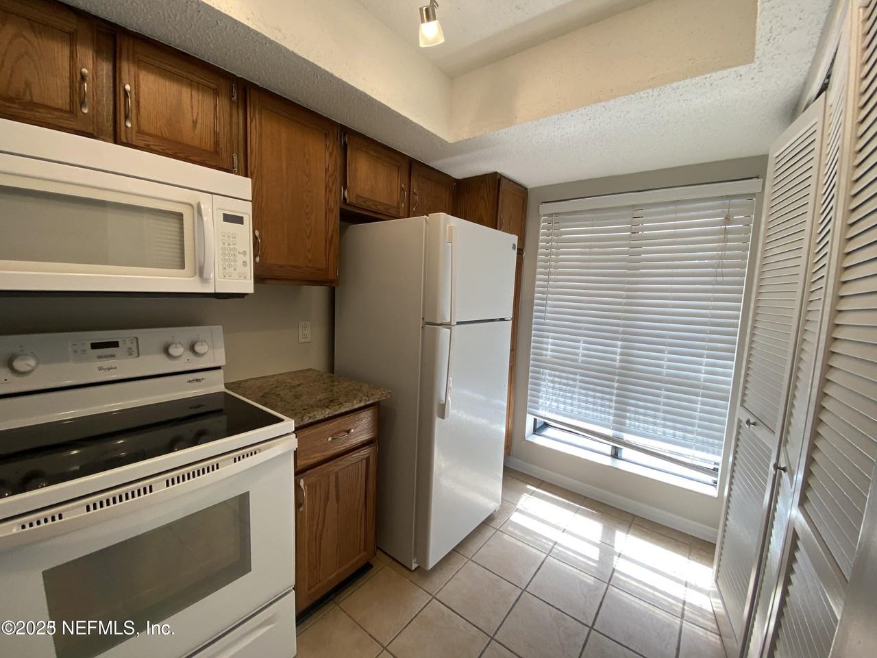 160 Cranes Lake Dr - Photo 3 of 15