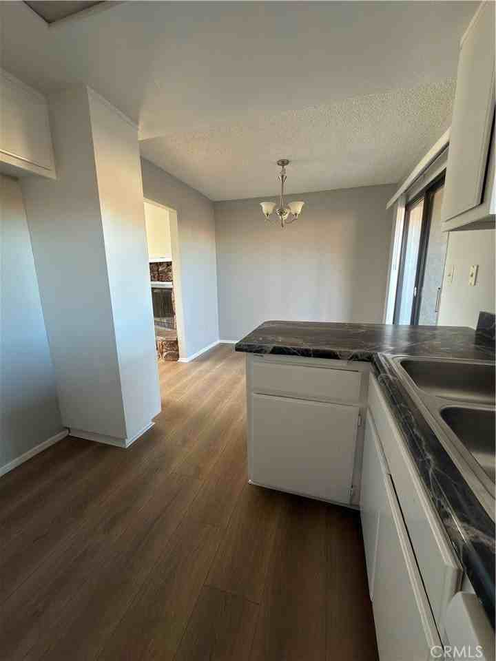 10547 Cochiti Rd - Photo 2 of 10