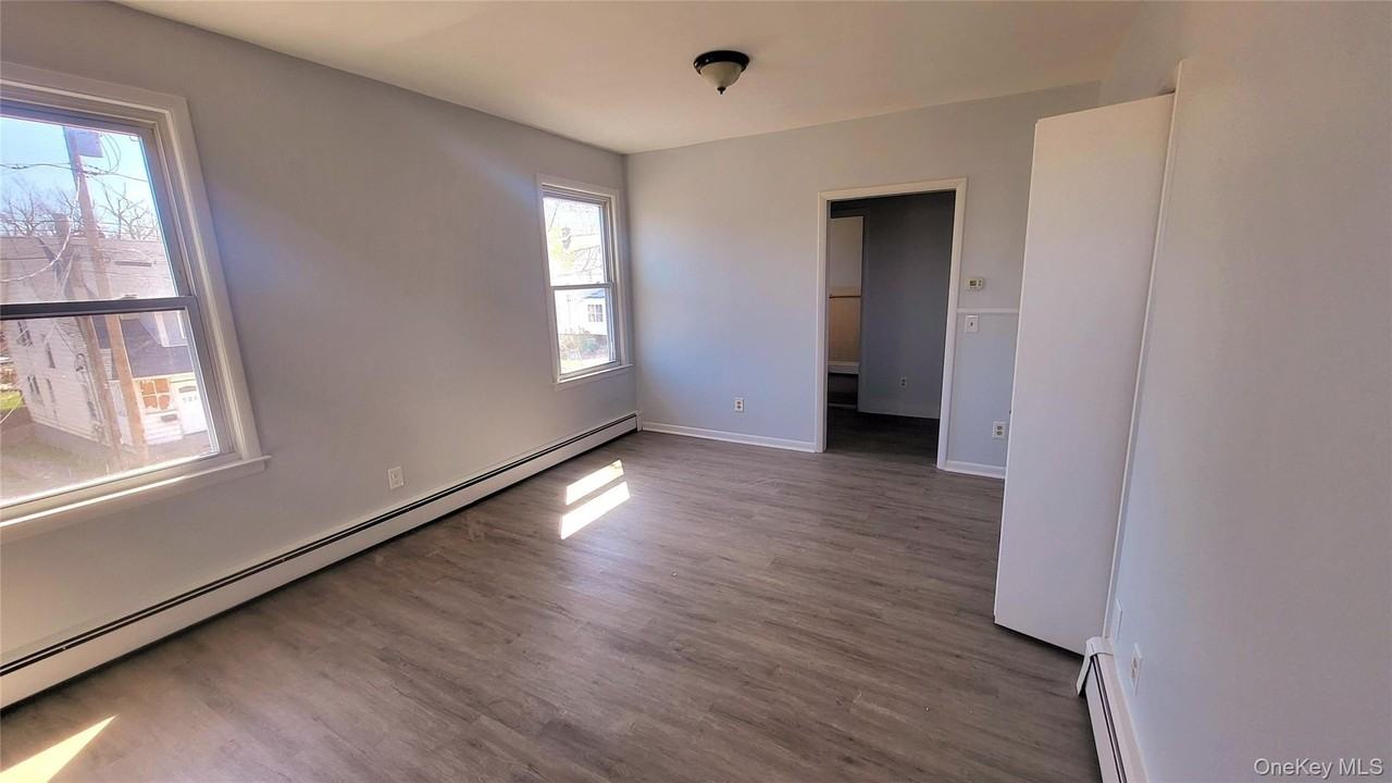 531 Haight Ave - Photo 5 of 8