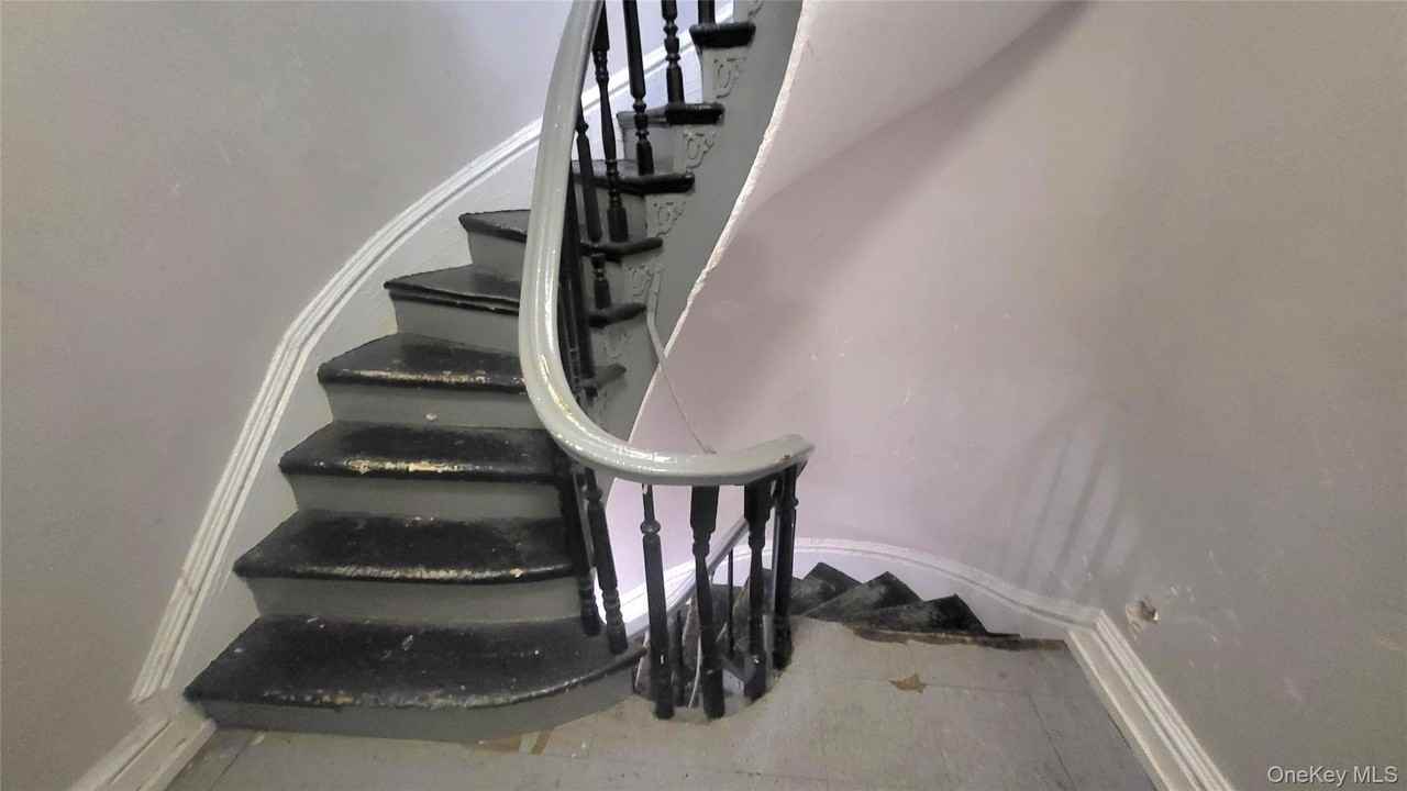 65 S Hamilton St Apt 9 - Photo 3 of 20