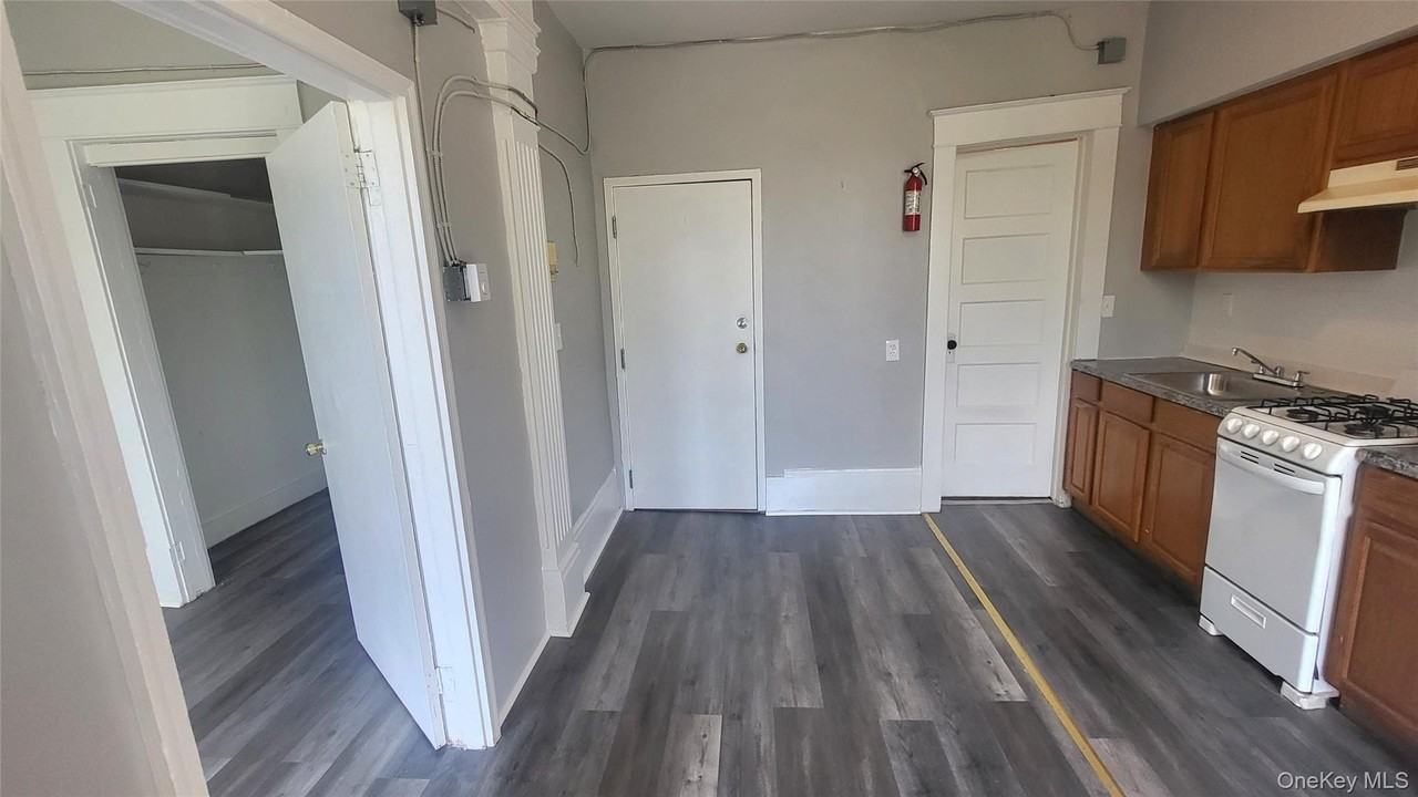 65 S Hamilton St Apt 9 - Photo 7 of 20