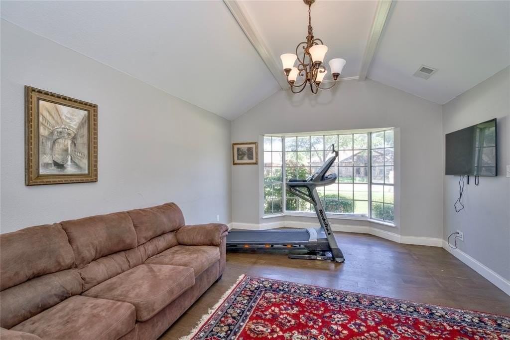 2001 Newcastle Cir - Photo 3 of 32