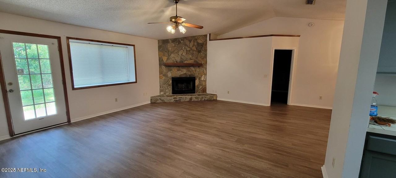 7625 Jeremy David Ln - Photo 3 of 15