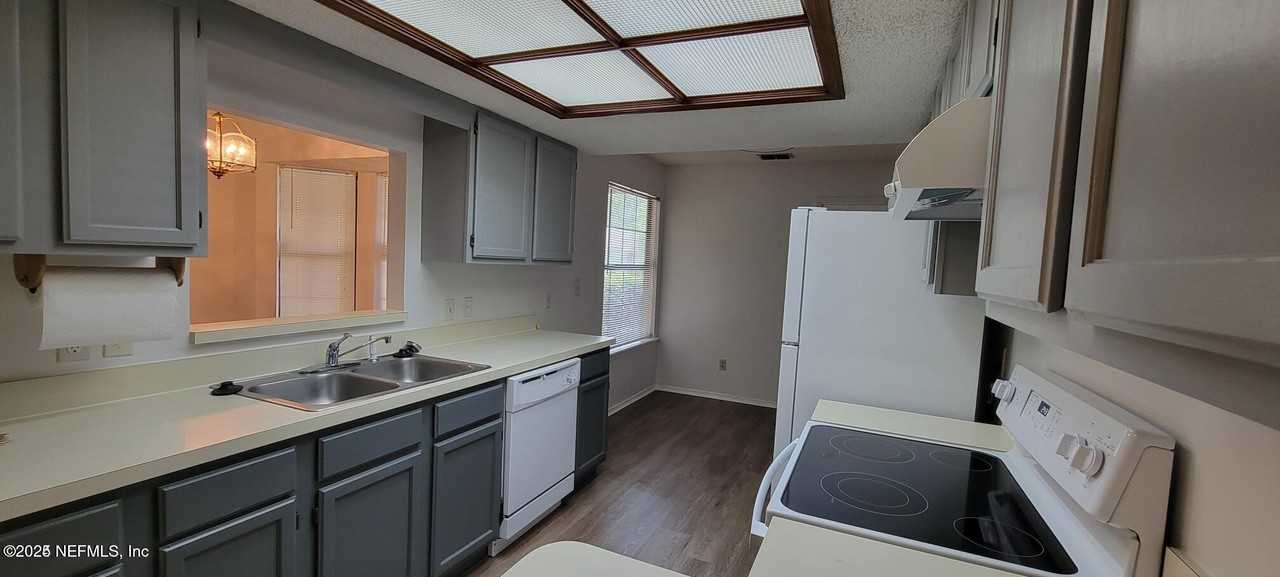 7625 Jeremy David Ln - Photo 5 of 15