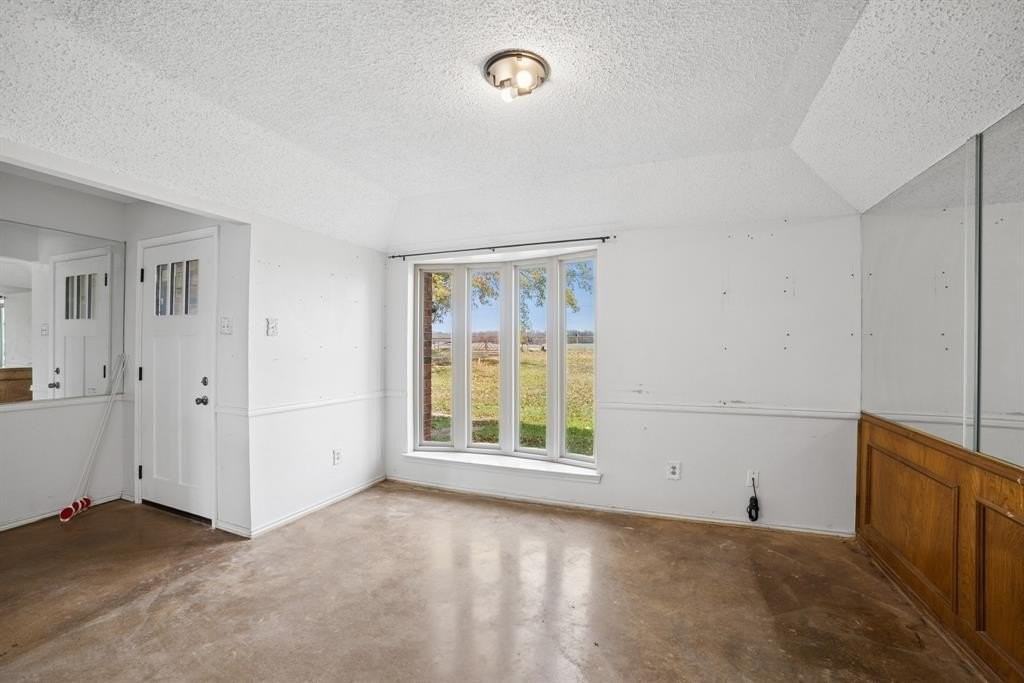 8076 Fm 35 - Photo 2 of 24