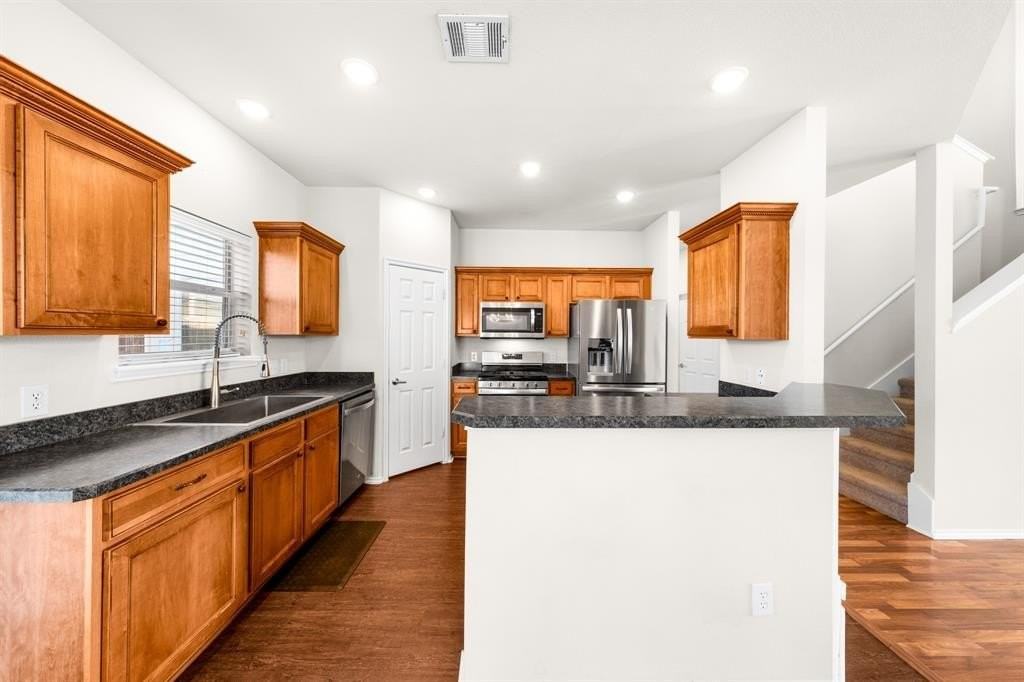 9840 Wild Ginger Dr - Photo 5 of 33