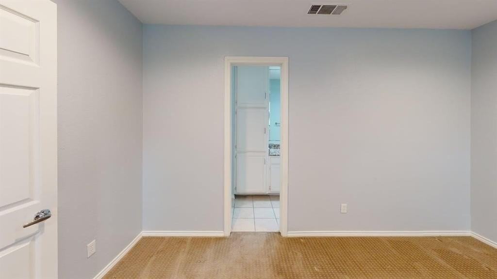 5734 Remington Park Sq - Photo 7 of 19