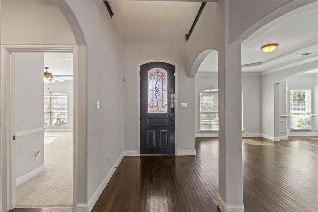 12424 Princess Dr - Photo 5 of 40