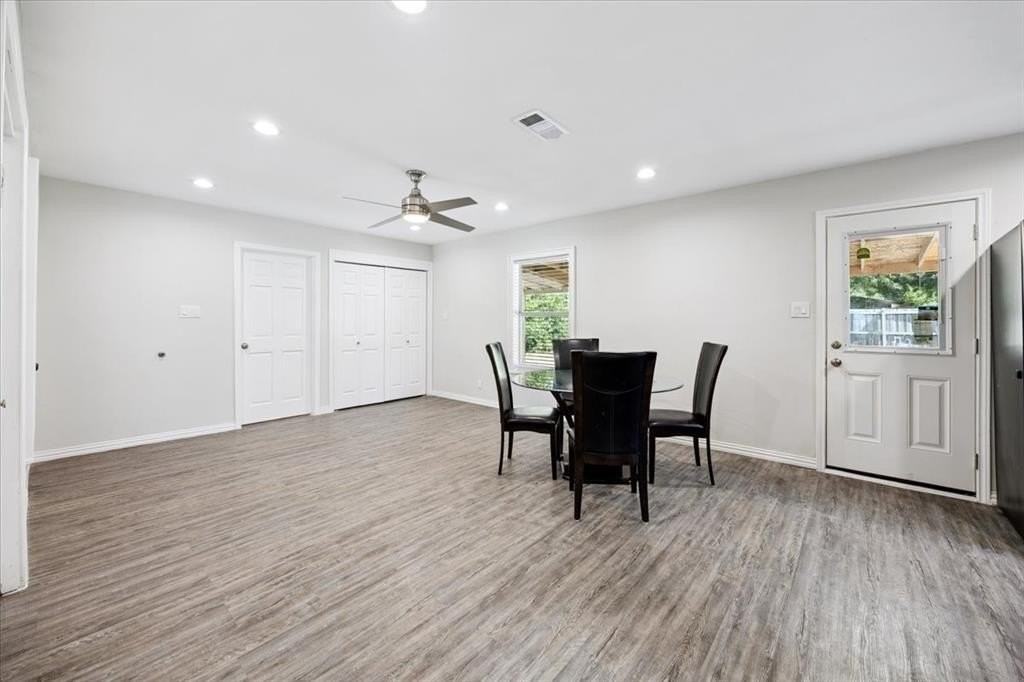 2509 Avenel Dr - Photo 7 of 27