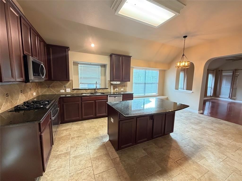 10329 Stoneside Trl - Photo 5 of 24