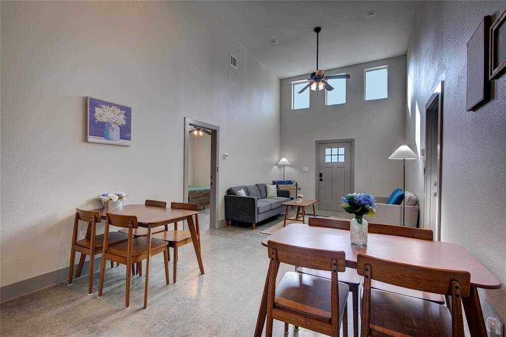 600 Maple St - Photo 7 of 35