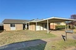 528 Park Center Blvd - Photo 1 of 1