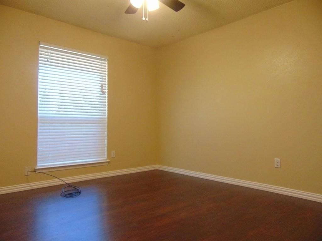 2114 E Park Row Dr - Photo 5 of 20