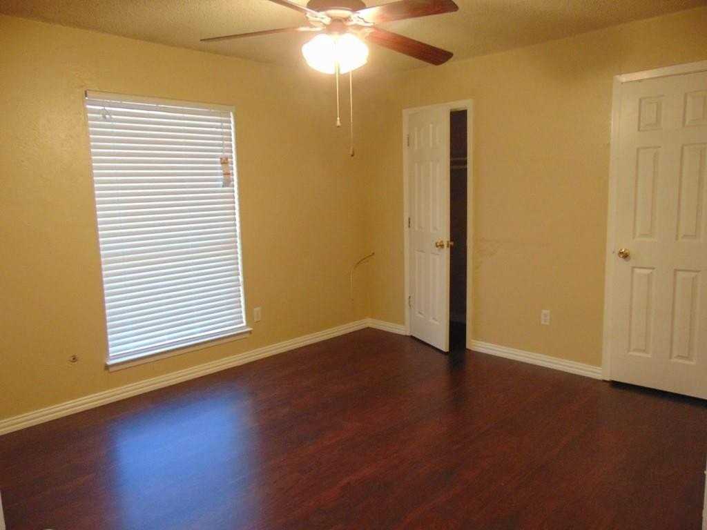 2114 E Park Row Dr - Photo 6 of 20