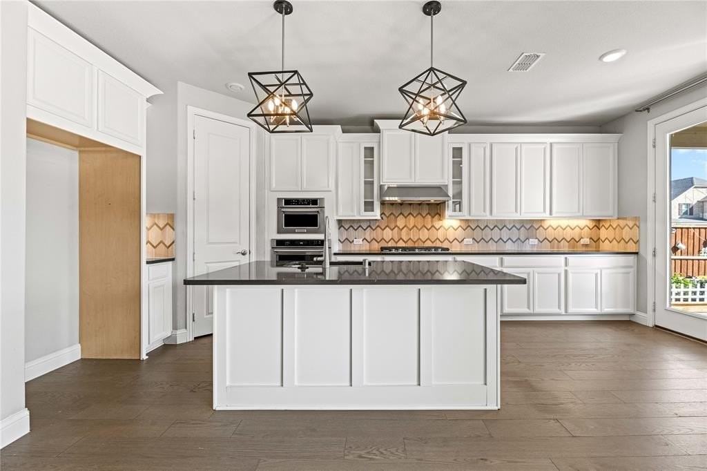 2148 Chapman Ln - Photo 6 of 29