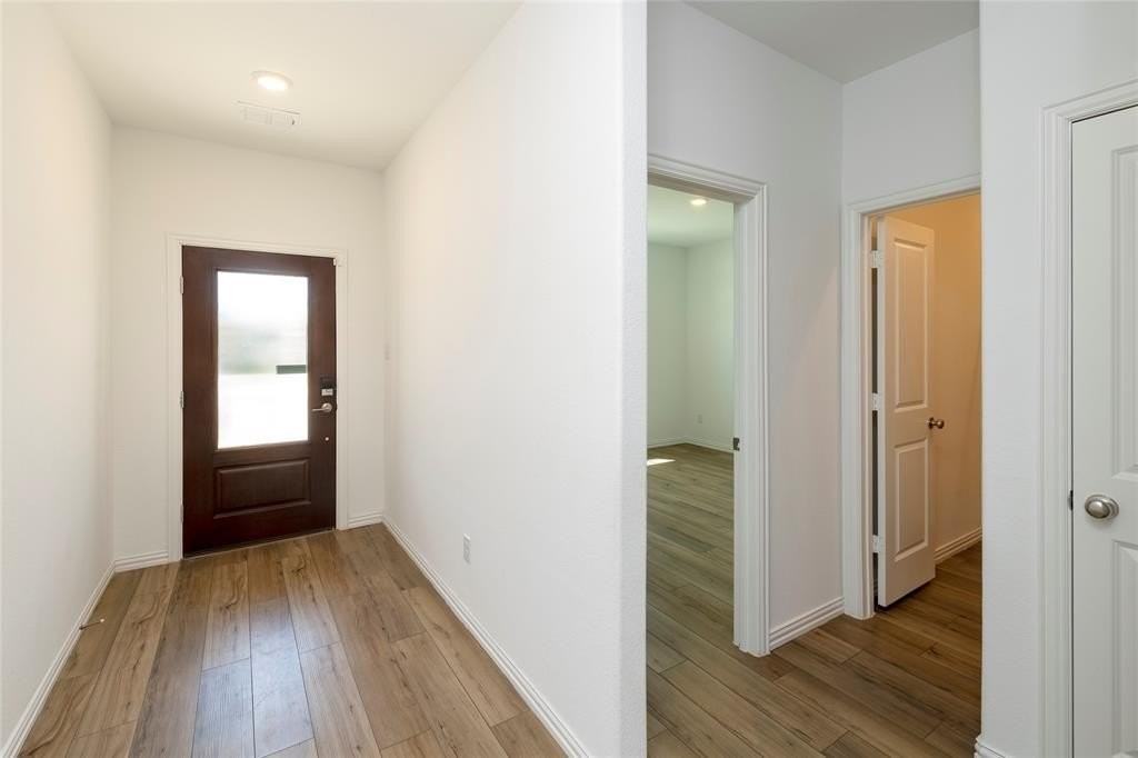 118 Autumn Sage Ln - Photo 4 of 39