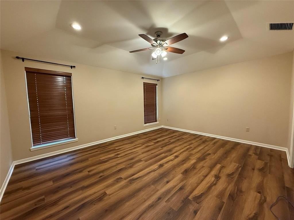 4850 Jennifer Ln - Photo 7 of 15