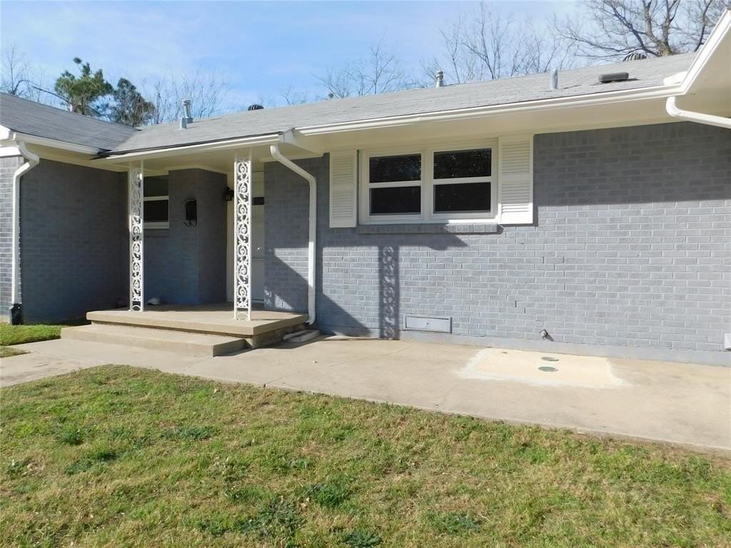 819 Thomas St - Photo 6 of 33