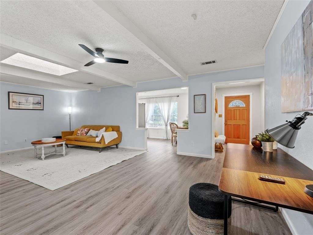 2012 Westlake Dr - Photo 4 of 28