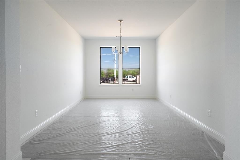 370 Shirebrook Ln - Photo 6 of 10