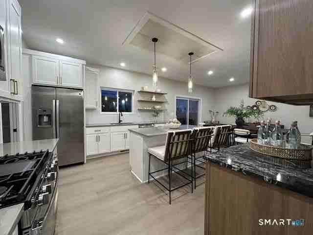 74 Soundview Ave - Photo 2 of 32