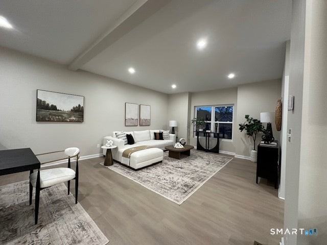 74 Soundview Ave - Photo 7 of 32