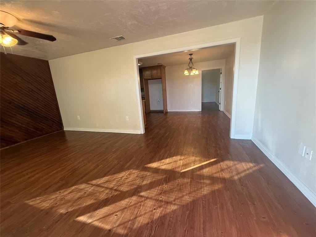 4043 Fm 897 - Photo 4 of 32