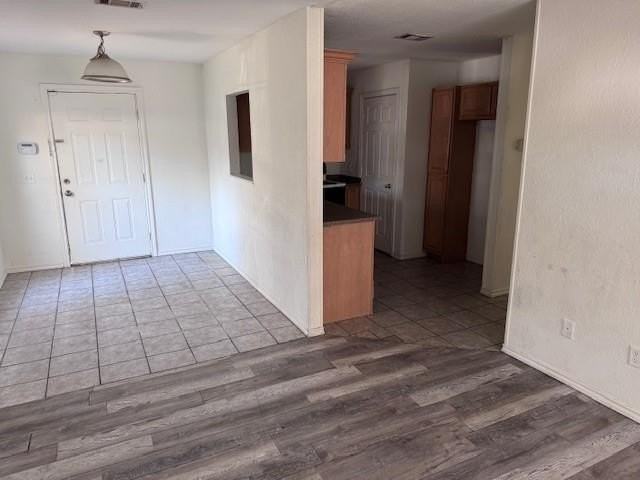 2541 E Price St #200 - Photo 2 of 9