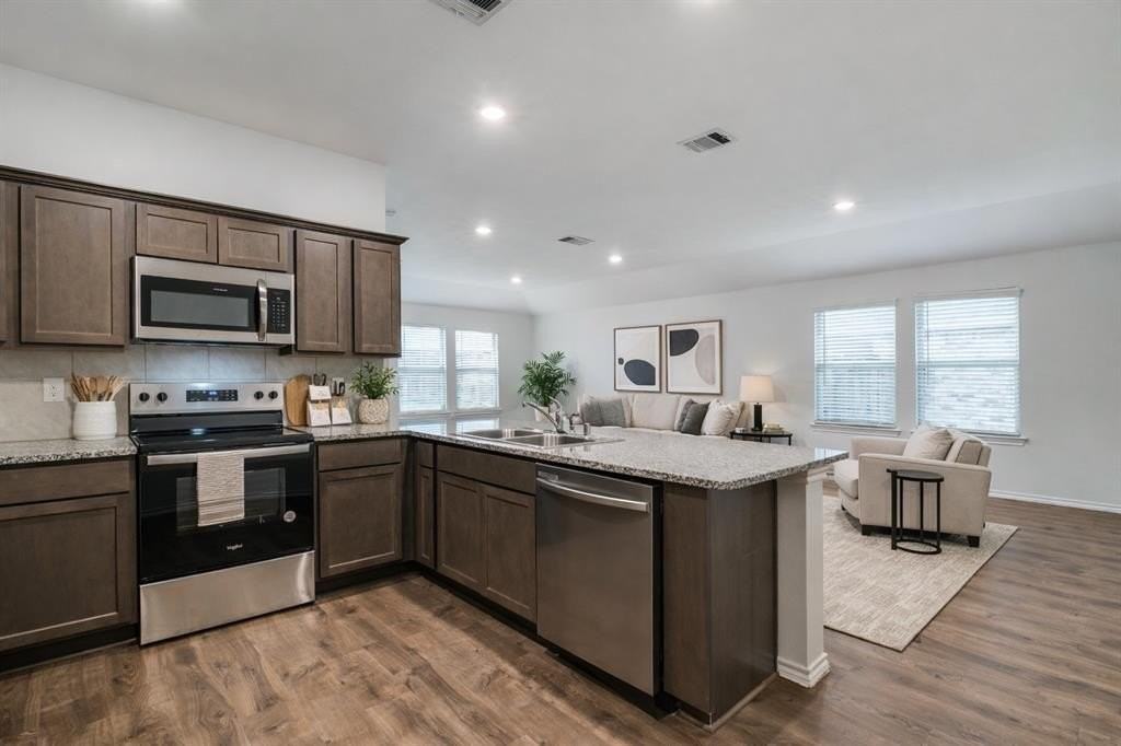 511 Silo Cir - Photo 3 of 30