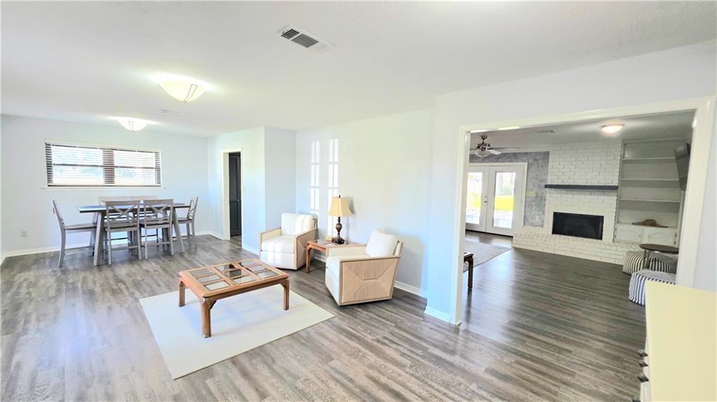 101 Liberty St - Photo 2 of 20