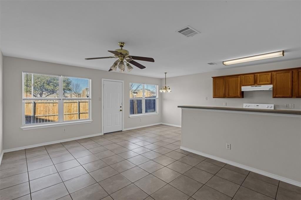 4532 Alamosa St - Photo 6 of 25