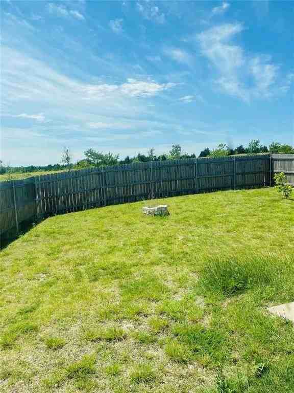 1700 Summit Hill Pkwy - Photo 3 of 8