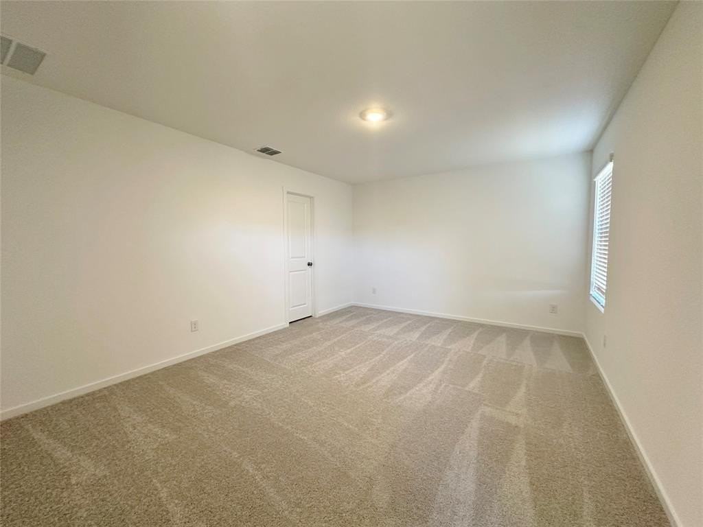 2037 Derby Ln - Photo 6 of 19