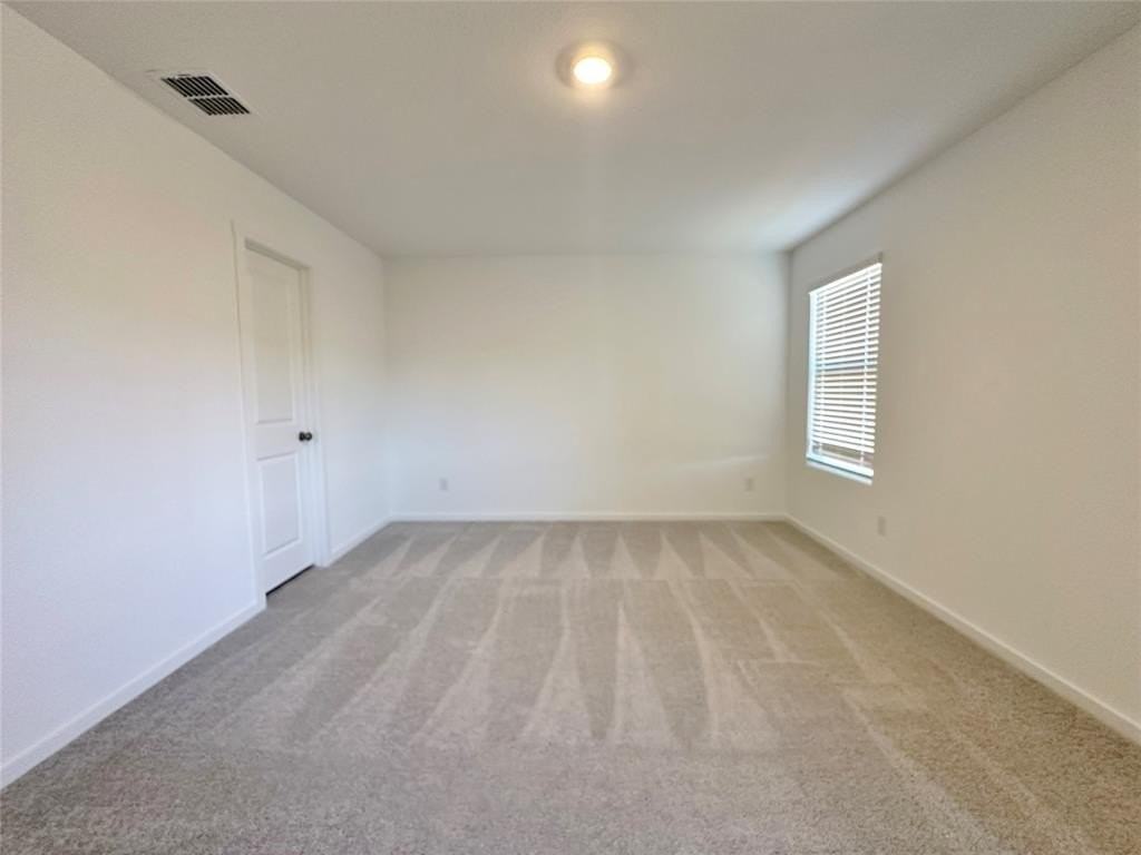 2037 Derby Ln - Photo 7 of 19