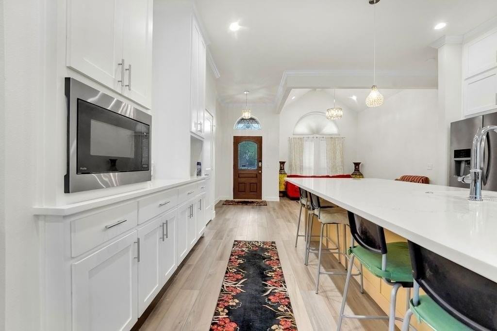 4035 Cedarview Rd - Photo 2 of 27