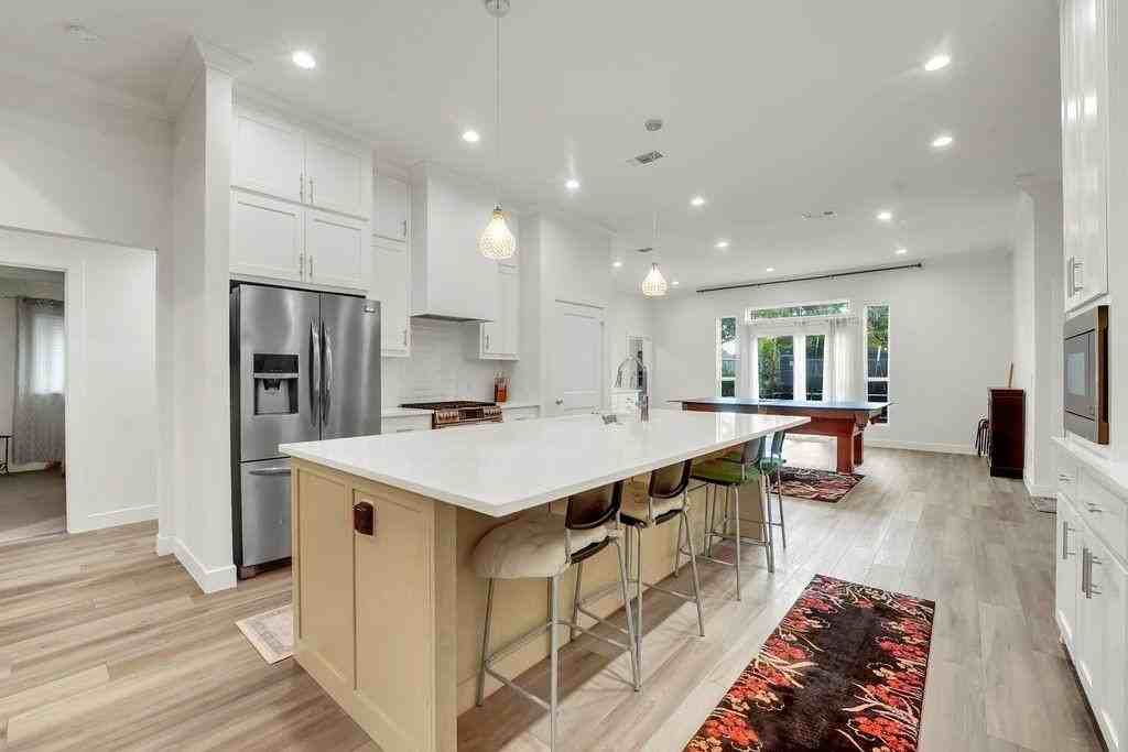 4035 Cedarview Rd - Photo 3 of 27